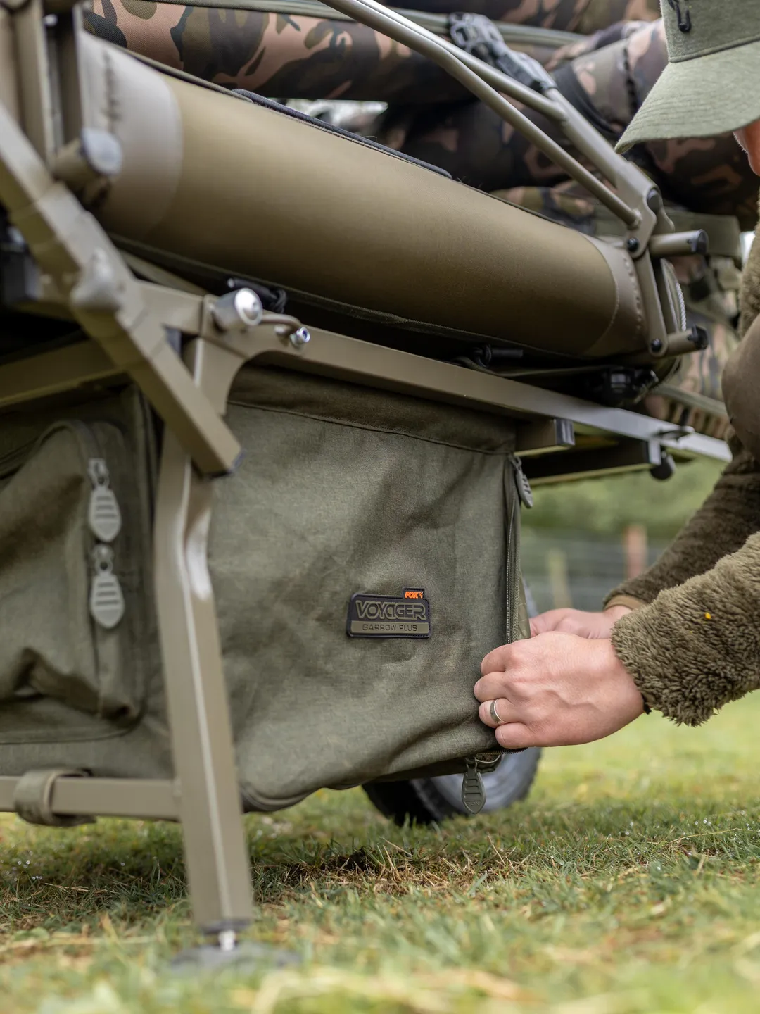 Fox Voyager Barrow 90–113cm 14.76kg Steel Pneumatic