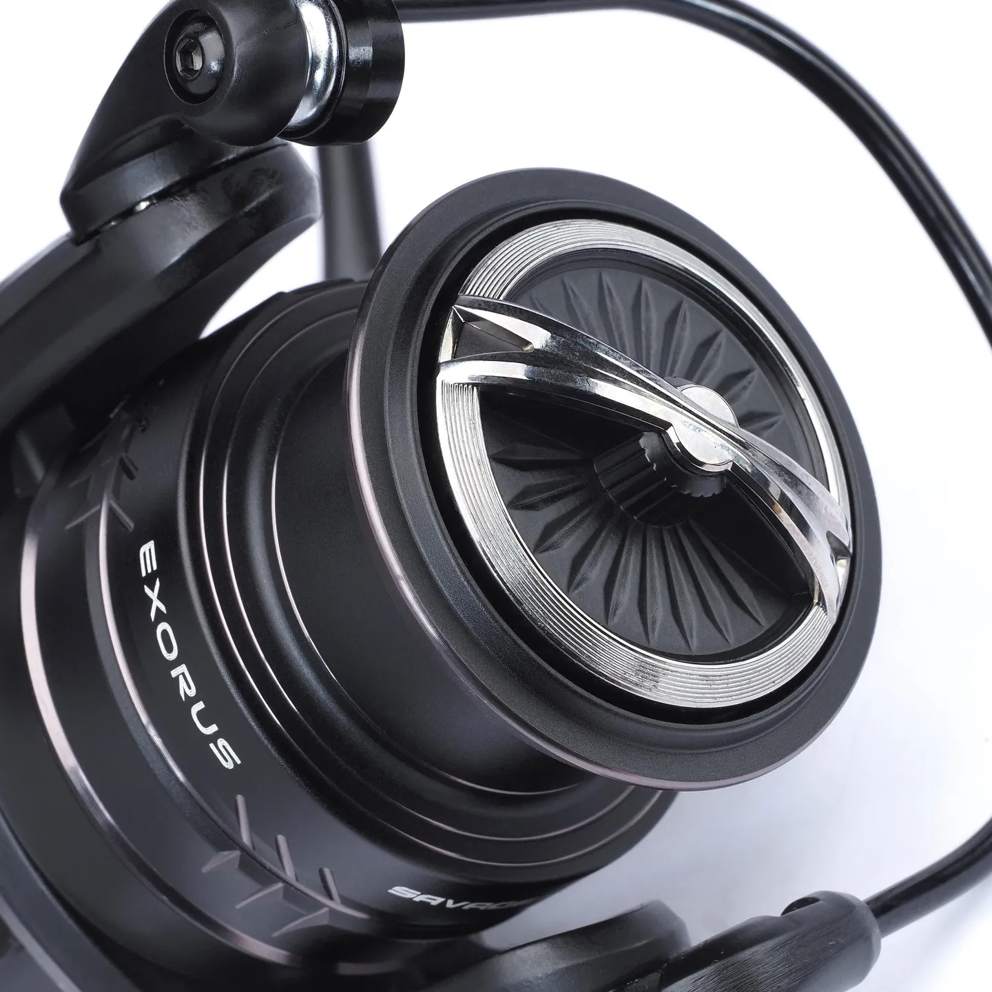 Savage Gear Exorus 2500 260g 4.5kg 63cm 5.2:1