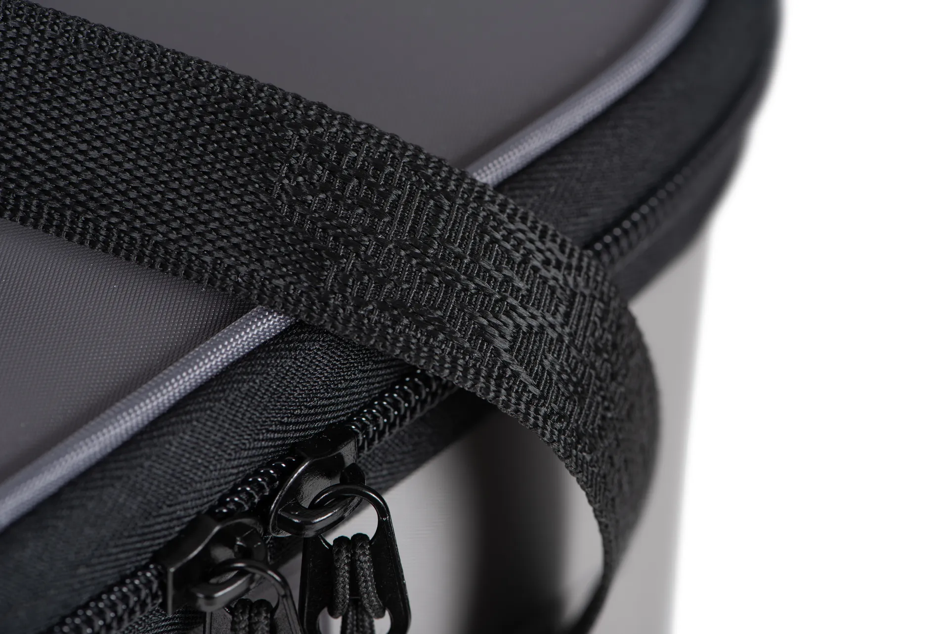 Fox Rage Pro Series Welded Bag Large 39x24x28cm