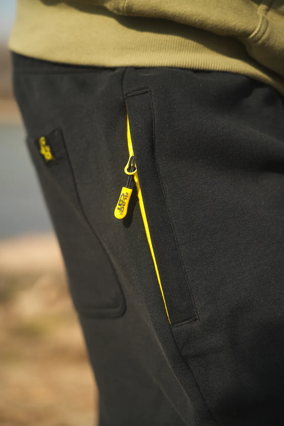 Black Cat Jogger Shorts XXL