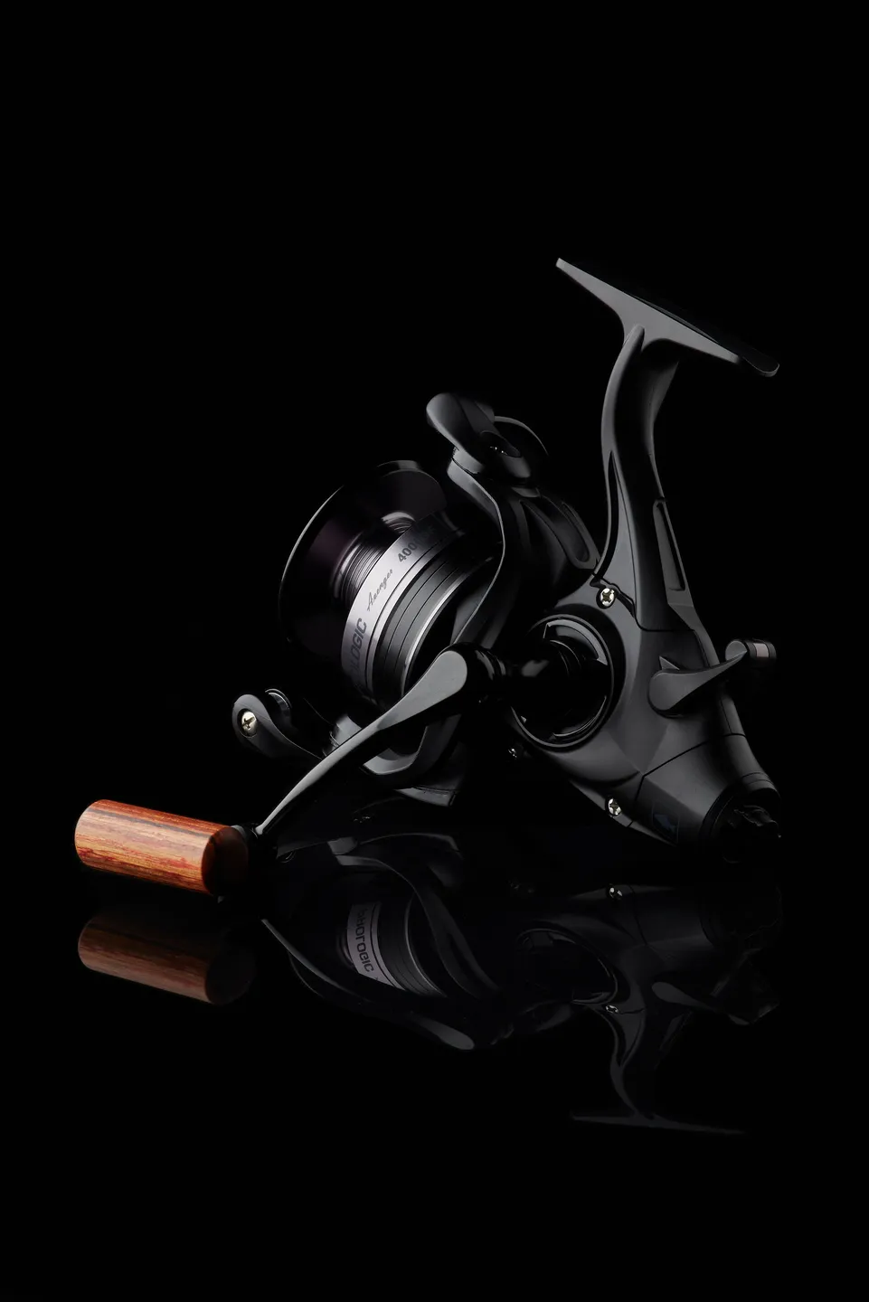 Prologic Avenger BF Spinning Reel 4000 5.2:1 335g 4.8kg 84cm