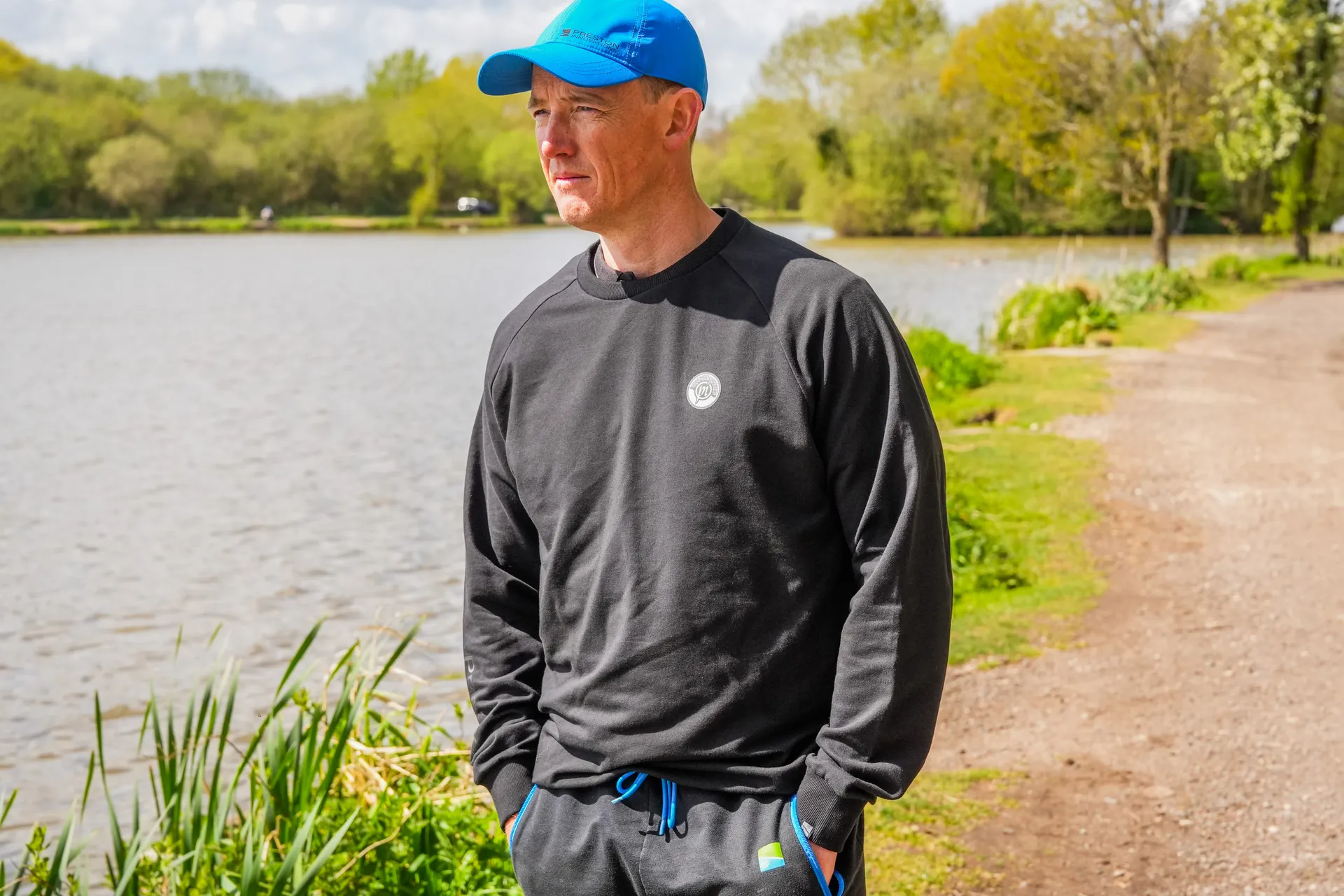 Preston Black Minimal Sweatshirt L