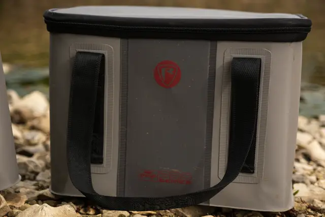 Fox Rage Pro Series Welded Bag Large 38.8x24.3x28cm