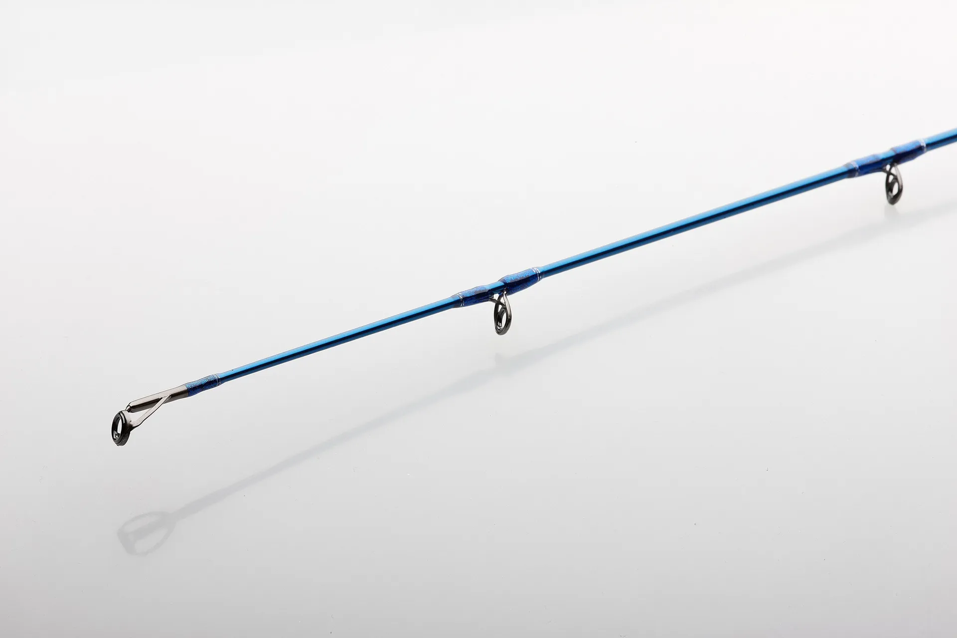 Savage Gear SGS2 Offshore Sea Bass Spinning Rod 2.30m 10–35g F 2pc