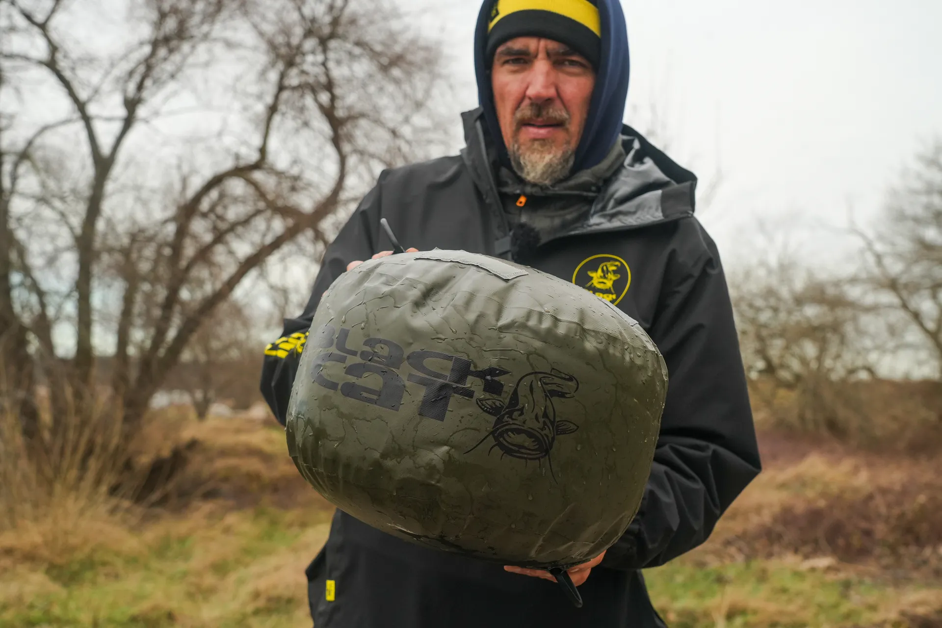 Black Cat S Buoy 25cm PVC Glow