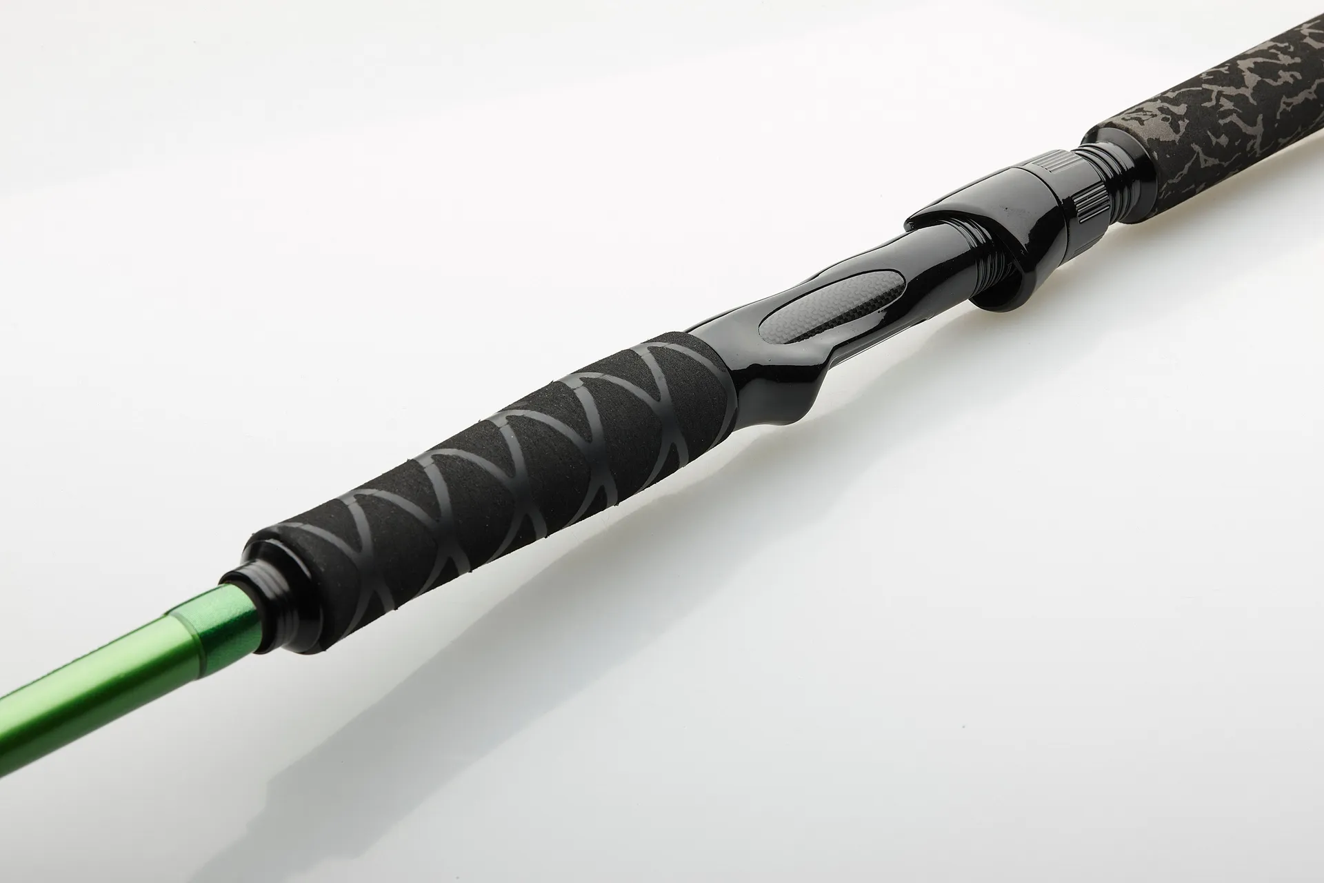 Madcat Green Spin Spinning Rod 2.45m 40–150g 1+1sec Medium Fast