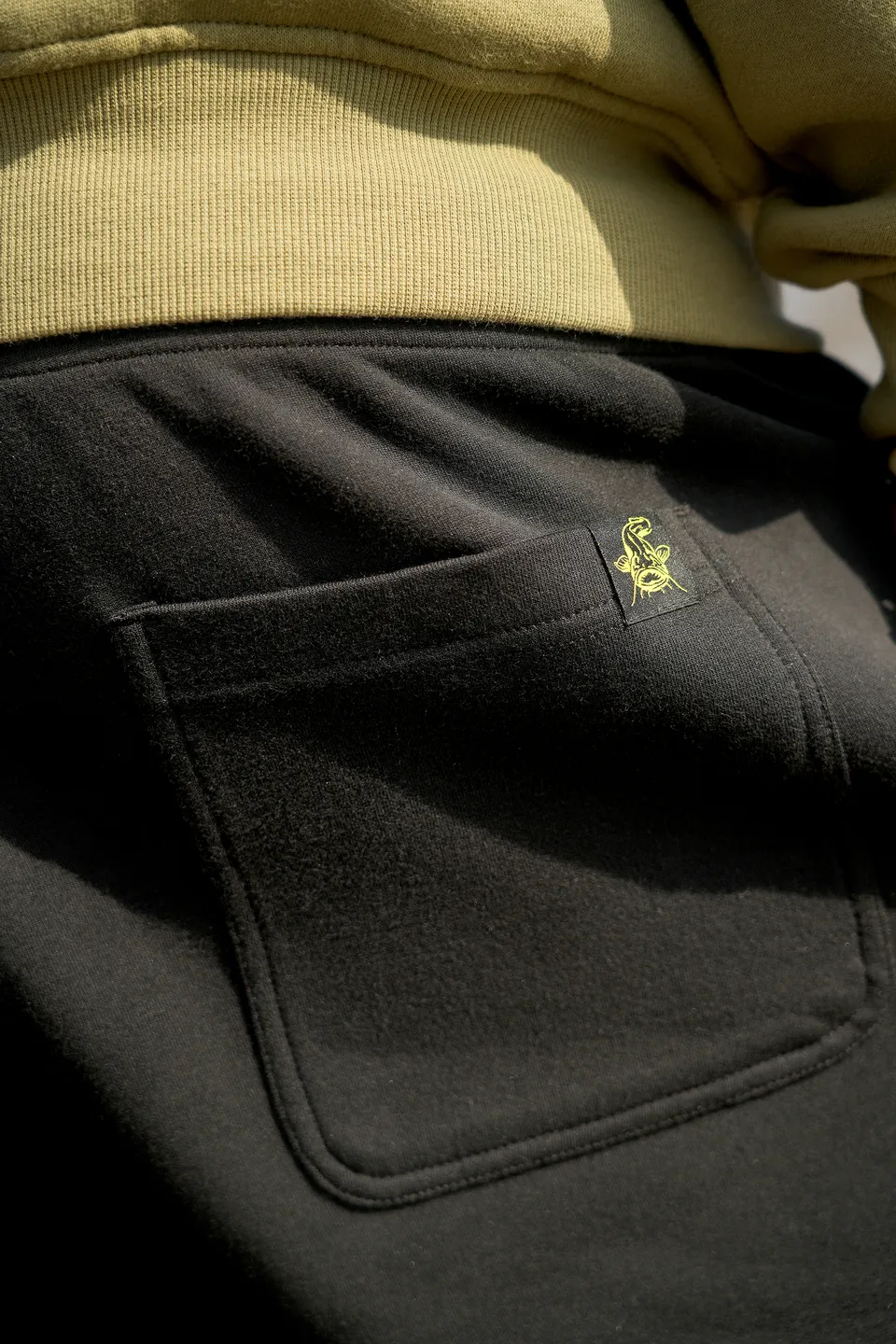 Black Cat Jogger Shorts 3XL