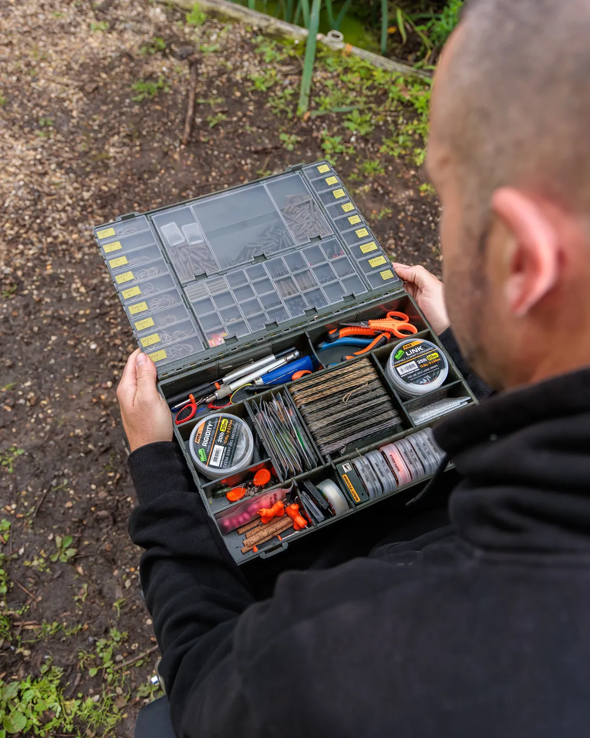 Fox Edges Large Tackle Box 35x25x7cm Plastic