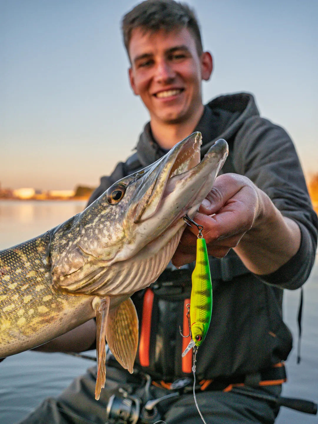 Savage Gear Gravity Twitch SR Crankbaits 9.5cm 15g 0.7–1.5m Suspending Dirty Roach