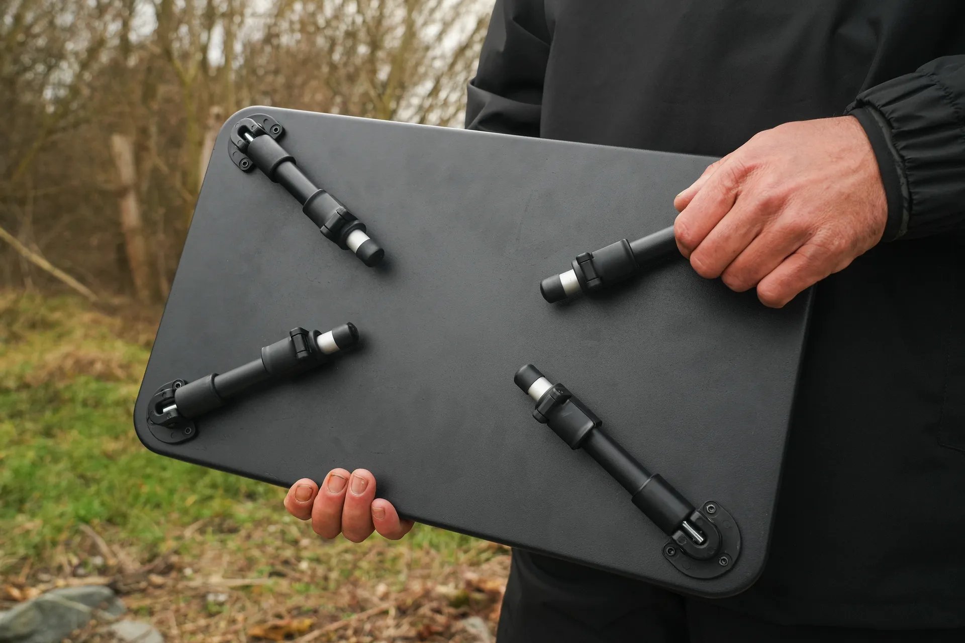 Black Cat Bivvy-Tisch 49.5cm 1100g Aluminium