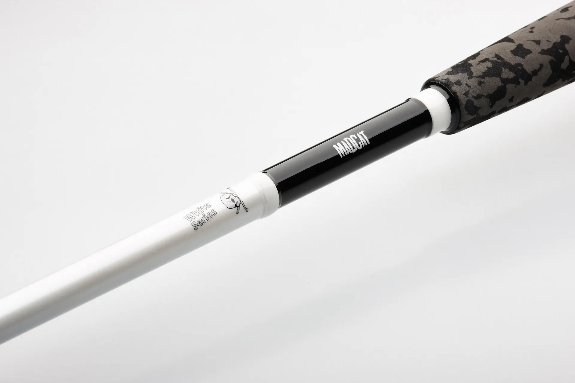 Madcat White Far Out Multiplier 3m 200–400g 155cm Parabolic