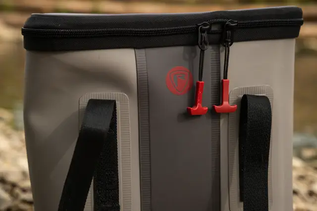 Fox Rage Pro Series Welded Bag Large 38.8x24.3x28cm