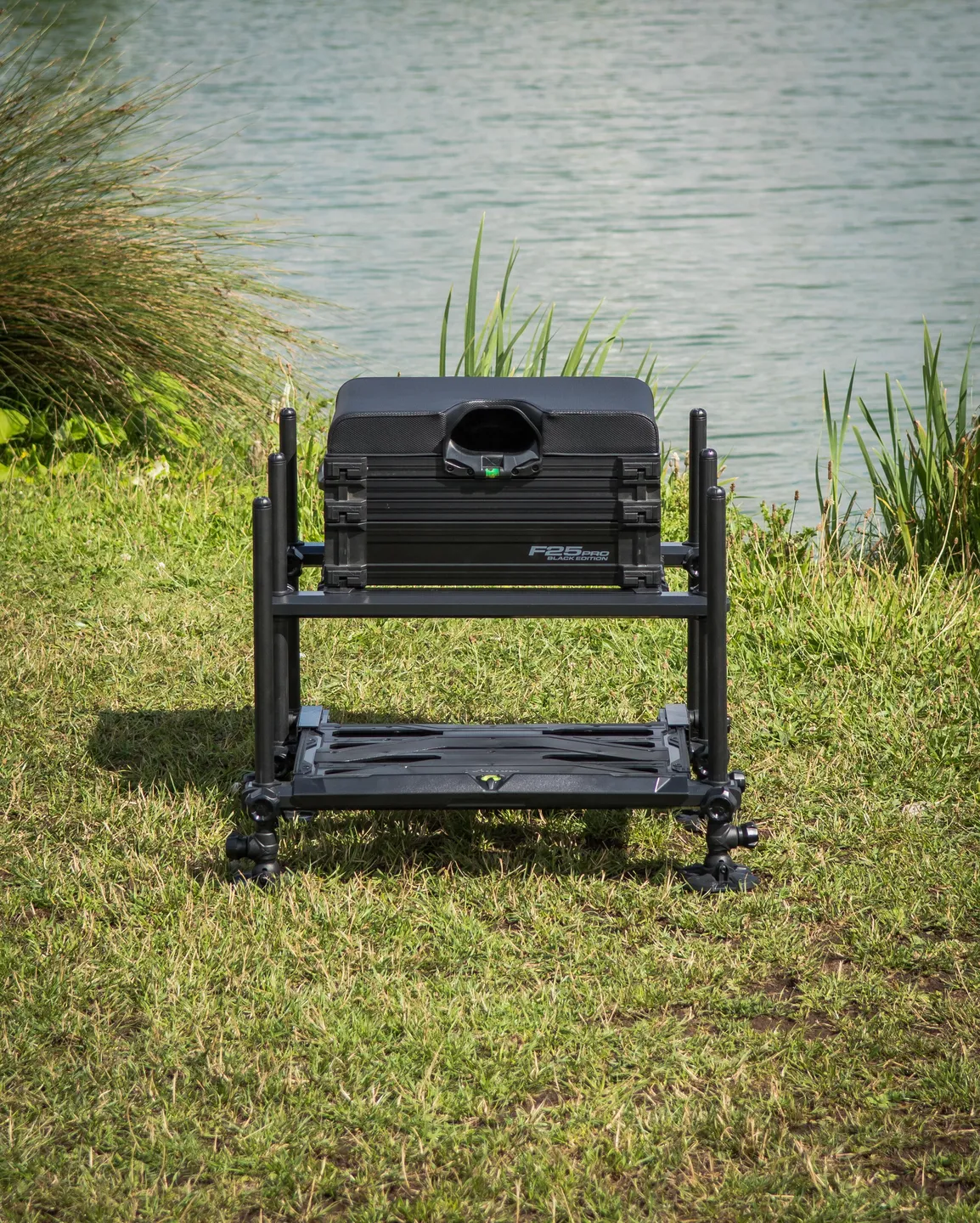 Matrix F25 Pro Seatbox Black Edition 13.5kg 76.1cm Aluminium