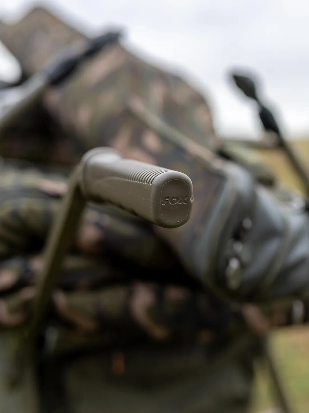 Fox Voyager Barrow 90–113cm 14.76kg Steel Pneumatic