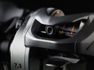 Savage Gear SG6 300 Baitcasting-Rollen 248g 9kg 70cm 5.6:1