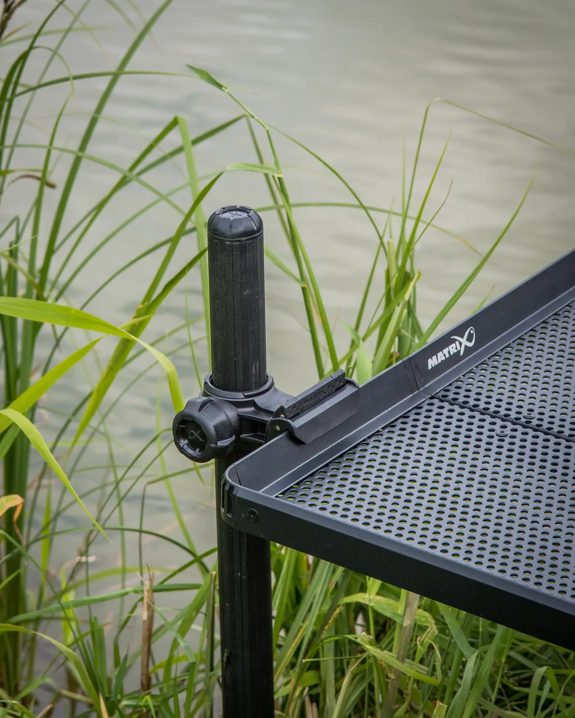 Matrix Folding Side Tray Large 90.5cm 3100g 25–36mm