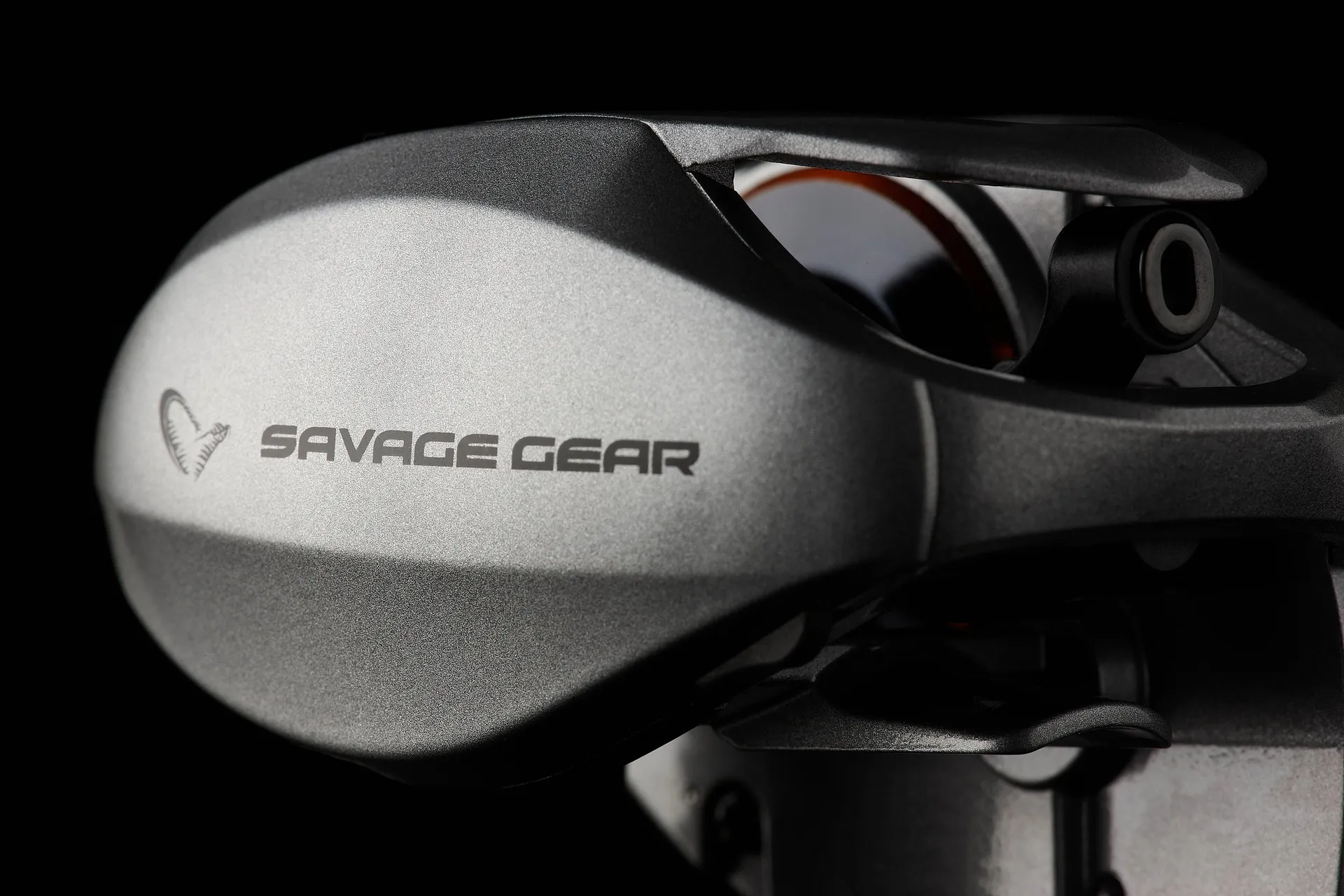 Savage Gear SG6 Baitcasting Reels 100 6.6:1 180g 6kg 66cm