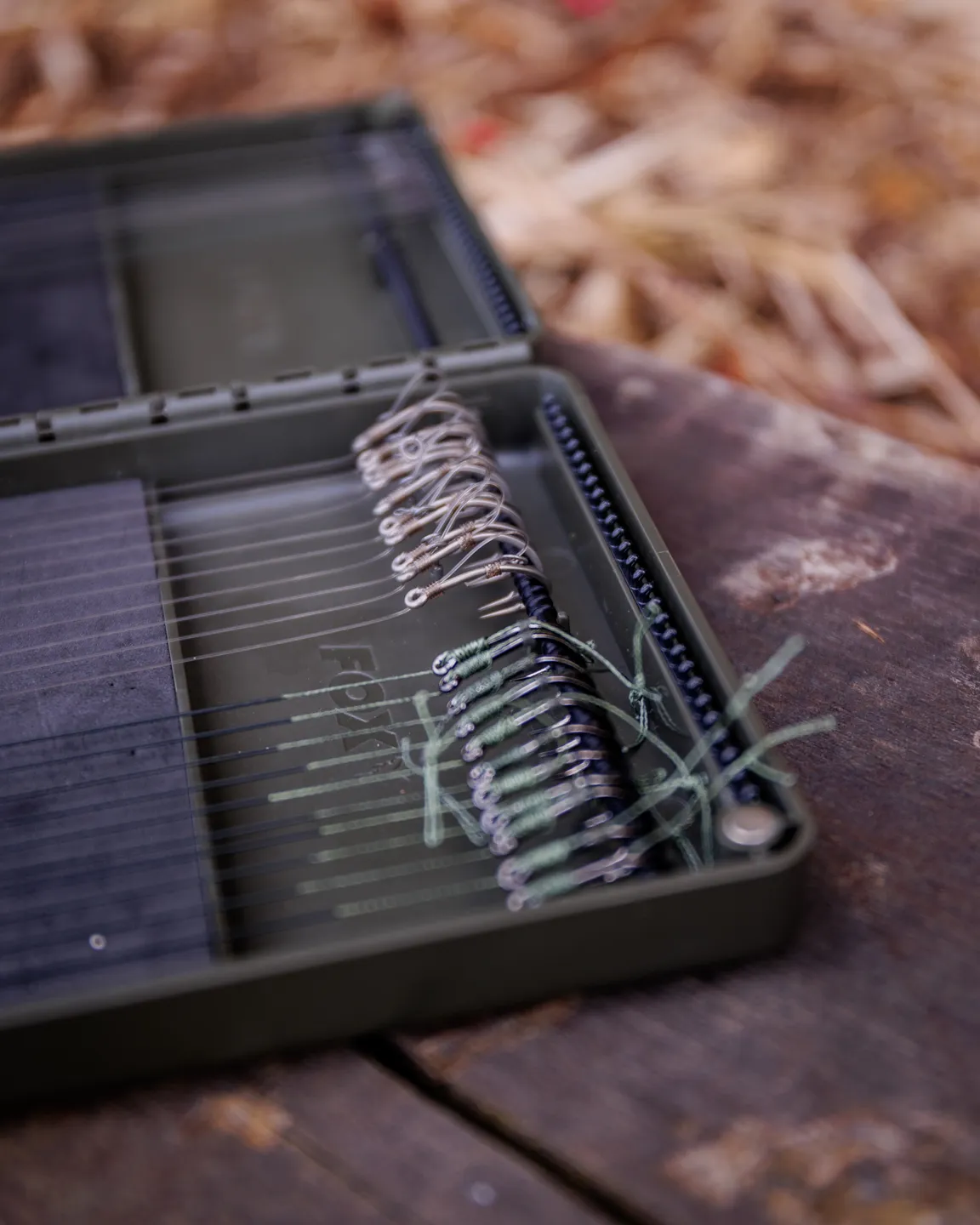 Fox Edges Medium Rig Box 27x13x3.5cm