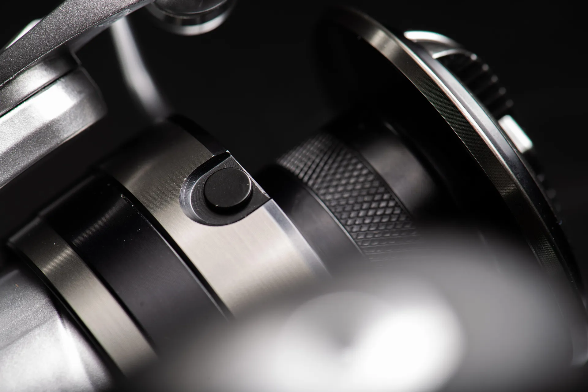 Savage Gear SGS6 Spinning Reels 14000 FD 6P1BB 1230g