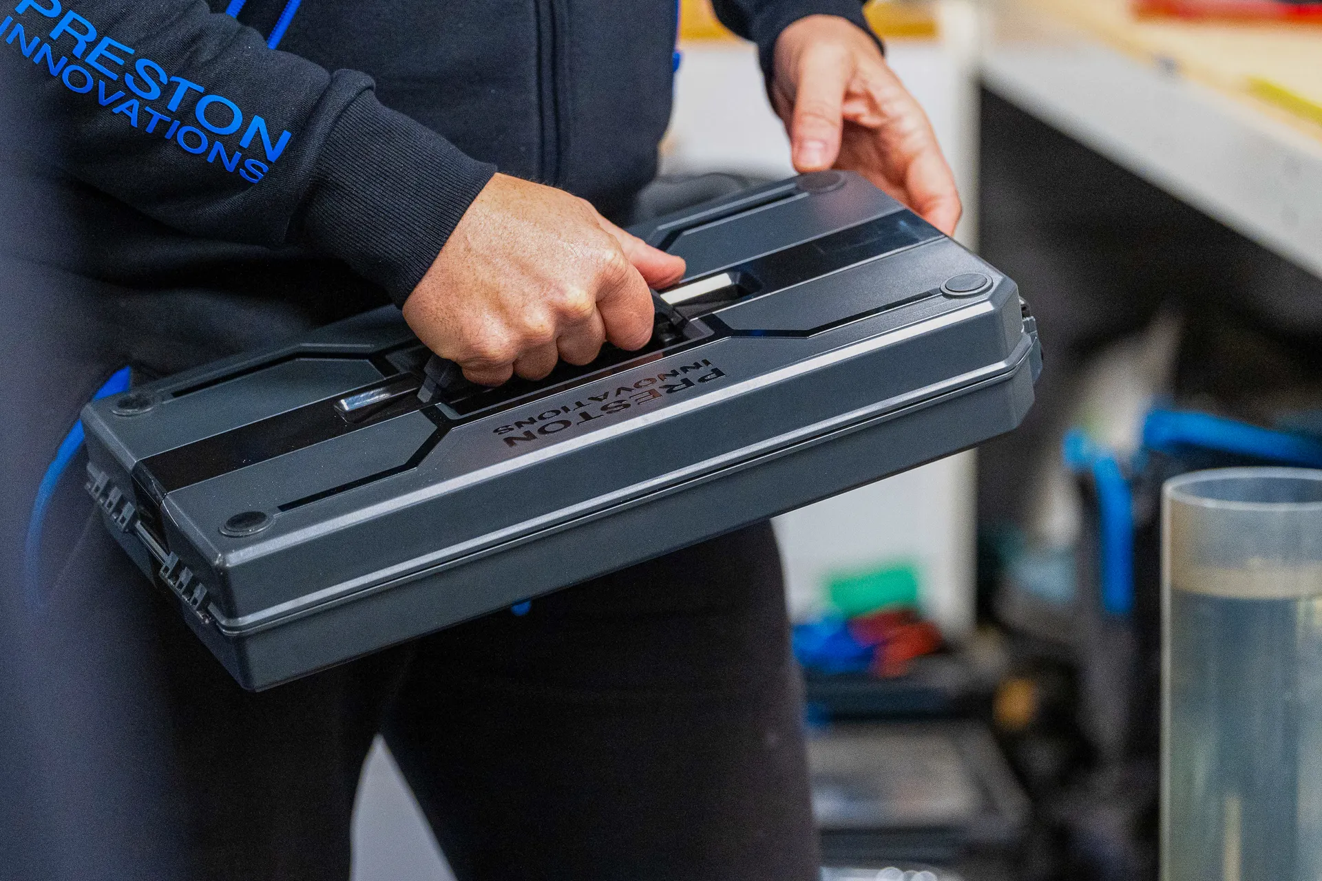 Preston Rig Station 1800g