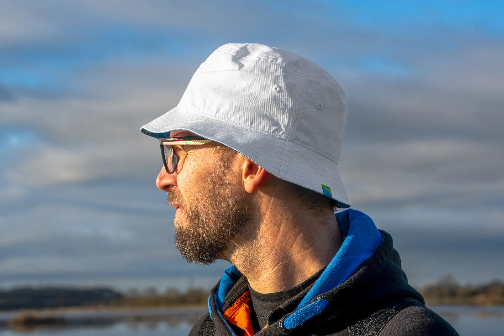 Preston Reversible Bucket Hat Camo/White