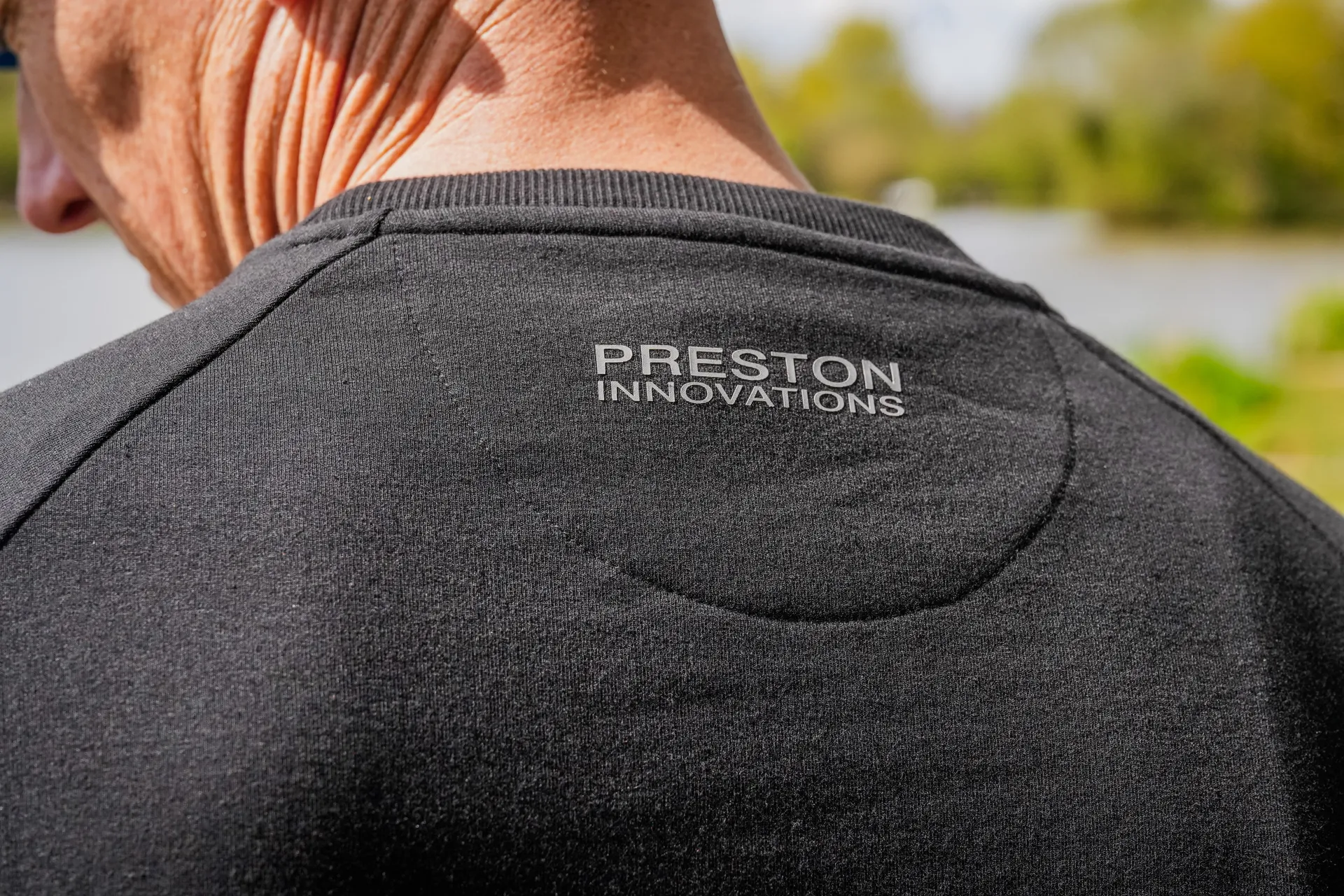 Preston Black Minimal Sweatshirt L