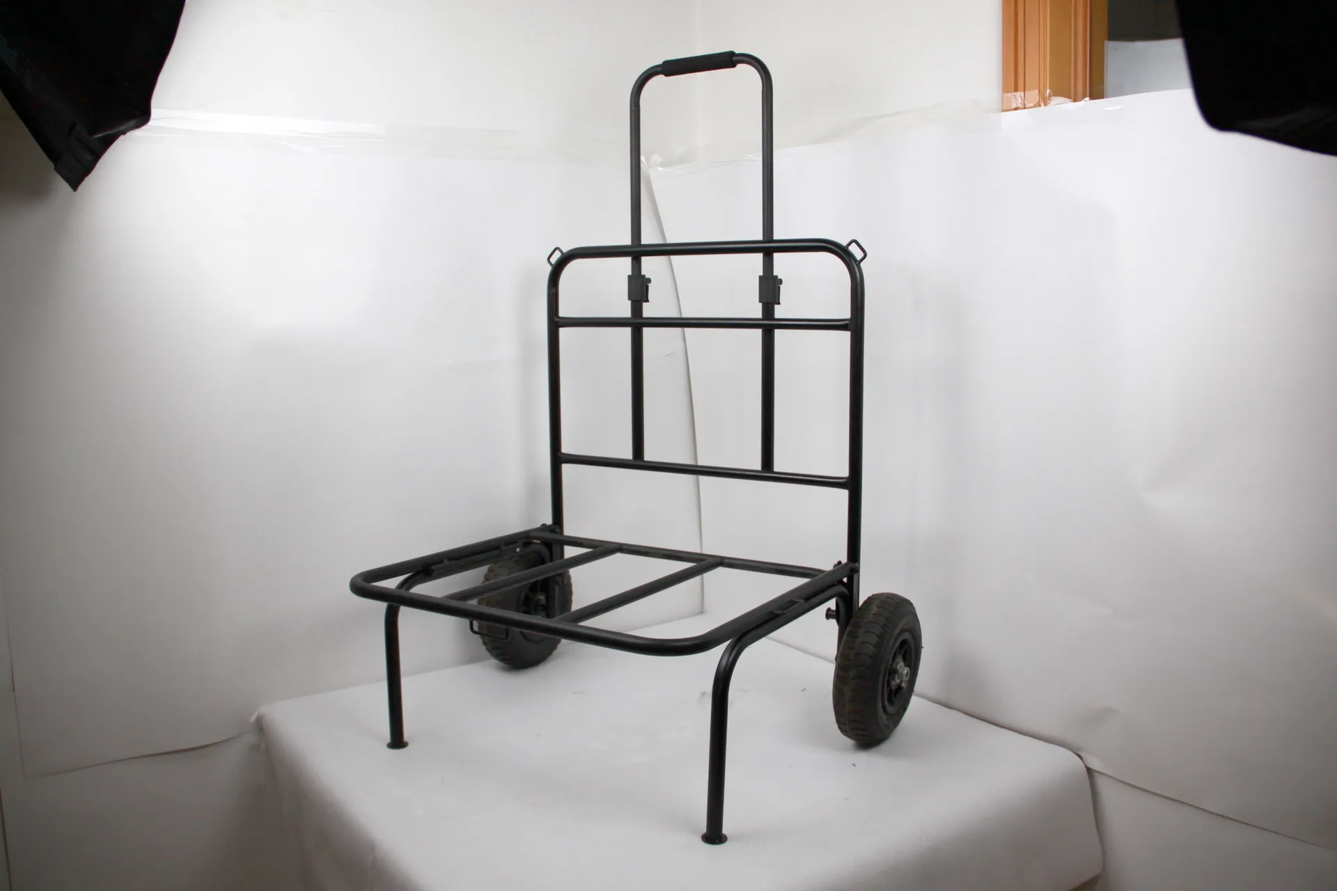 Prologic Cruzade Classic Trolley Foldable 69x58x72cm Aluminium 1