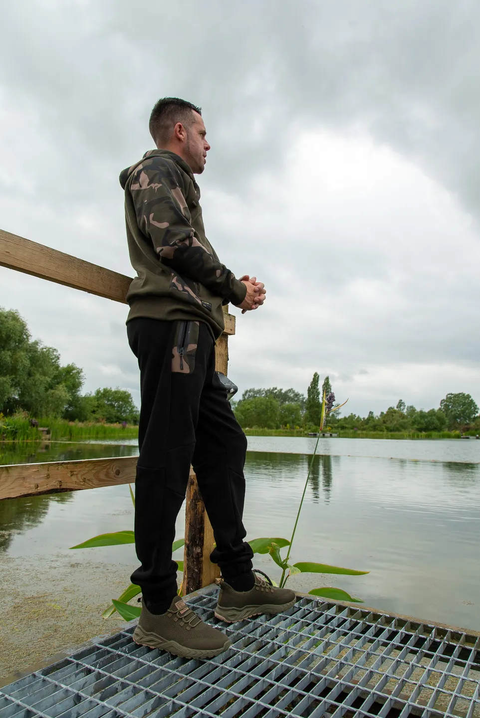 Fox Premium 310 Joggers L Black Camo