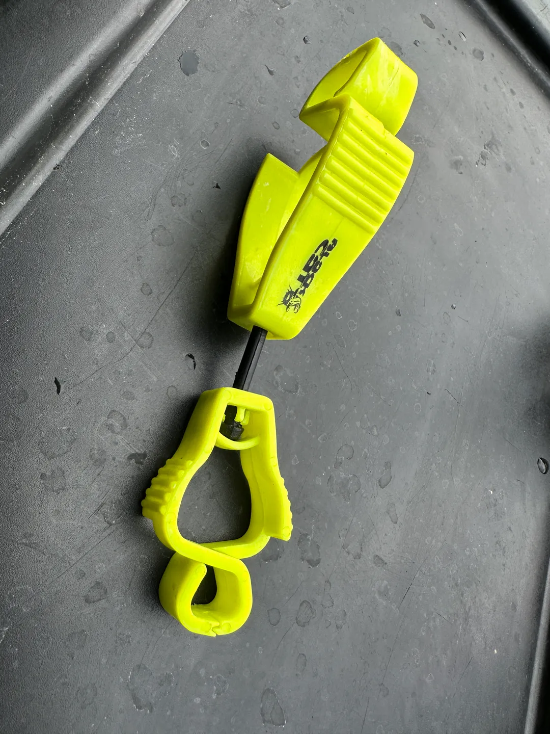 Black Cat Multi Clip Plastic