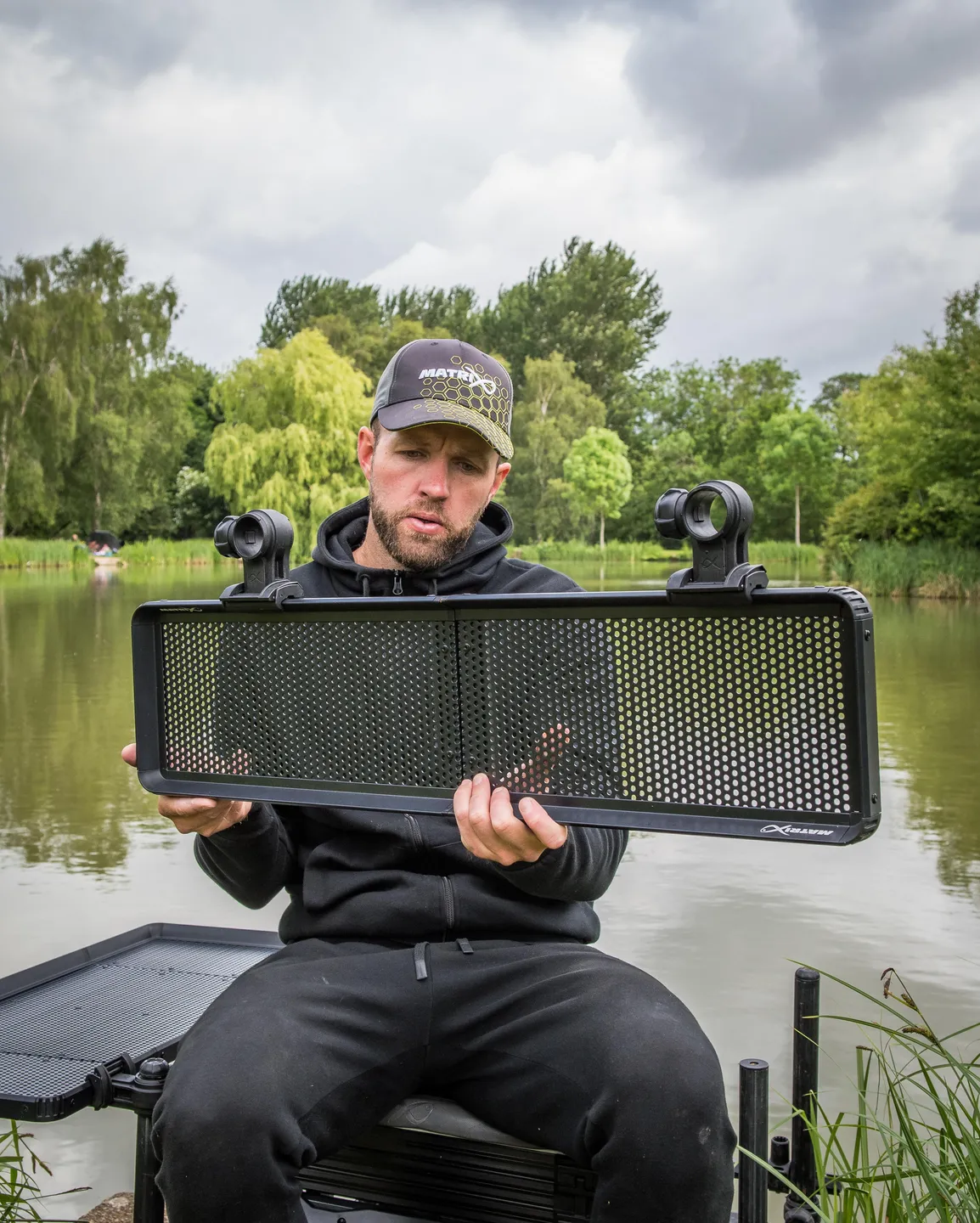 Matrix Fox Seitenablage 20x80cm 1.4kg