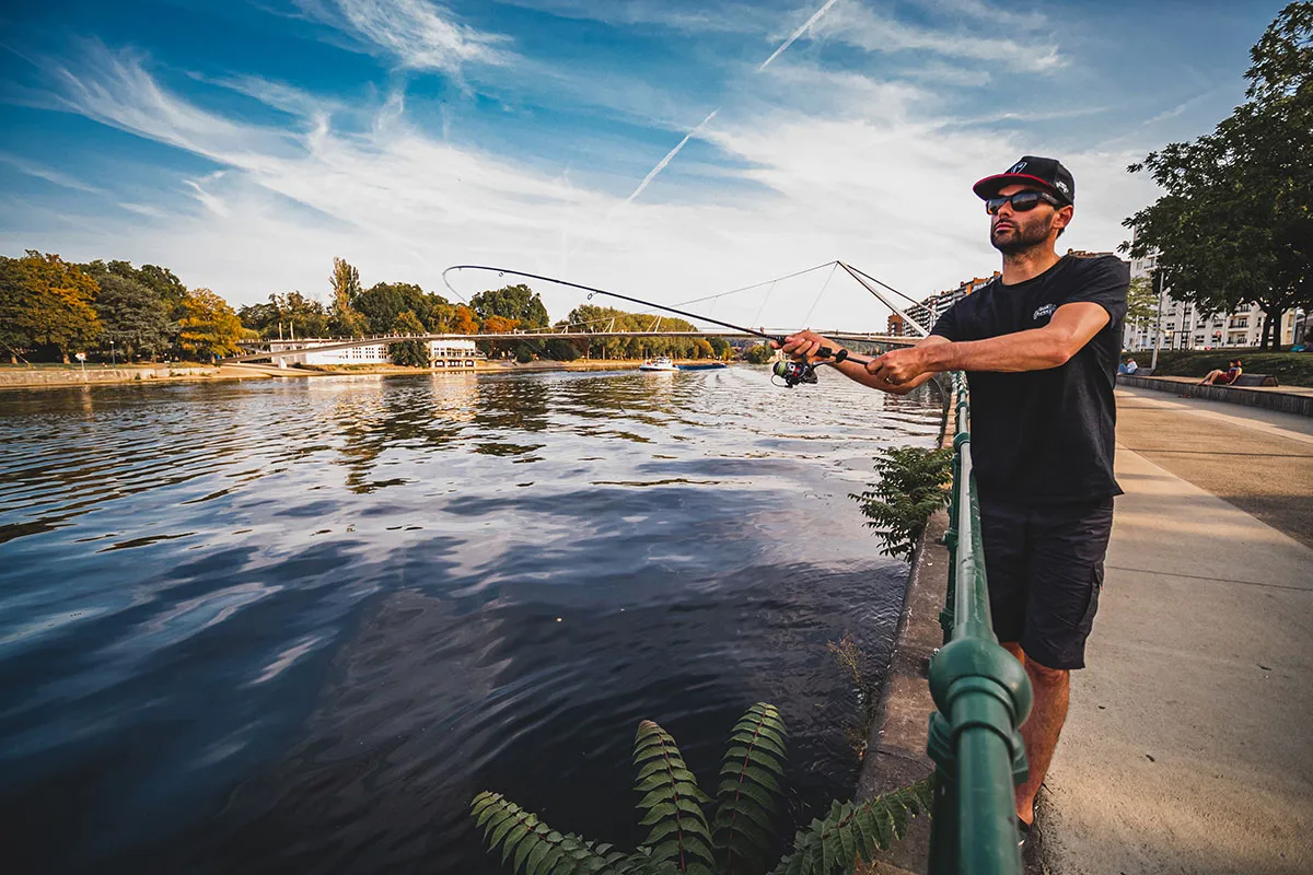 Fox Rage Street Fighter Light Shad 220cm 5–20g Split Eva Handle