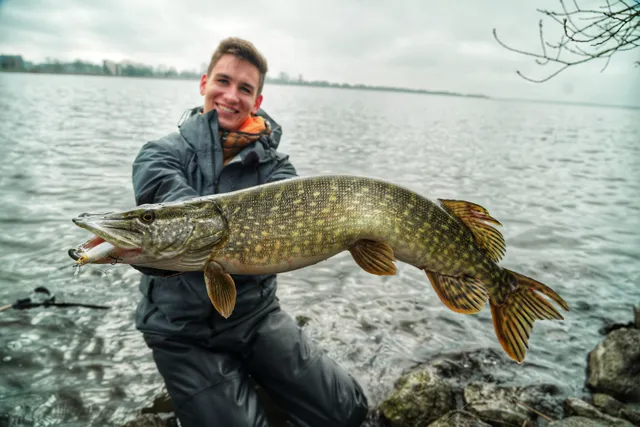 Leichte Hechtangelkombi