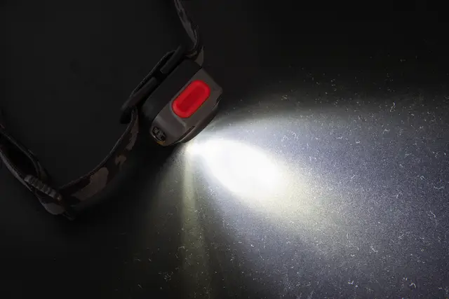 Fox Rage Voyager Head Light 200lm 2h USB-C Chargeable