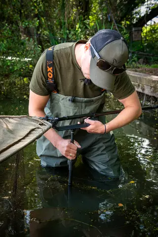 Fox Carpmaster Net Safe 3/8 BSF Thread