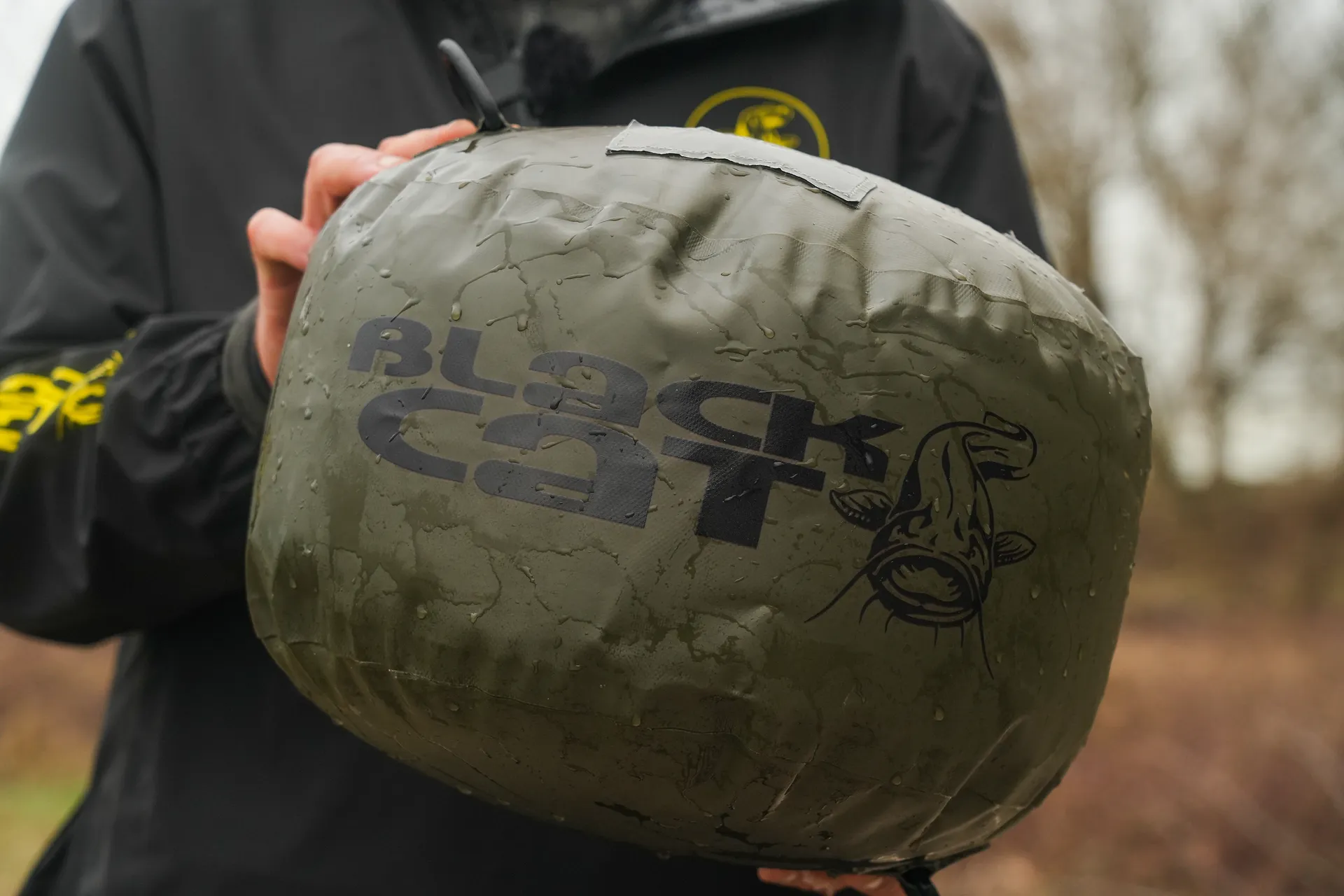 Black Cat S Buoy 25cm PVC Glow