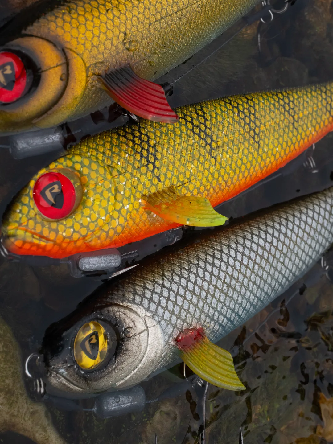 Fox Rage Super Slick Shad Loaded 18cm 49g UV Silver Ghost