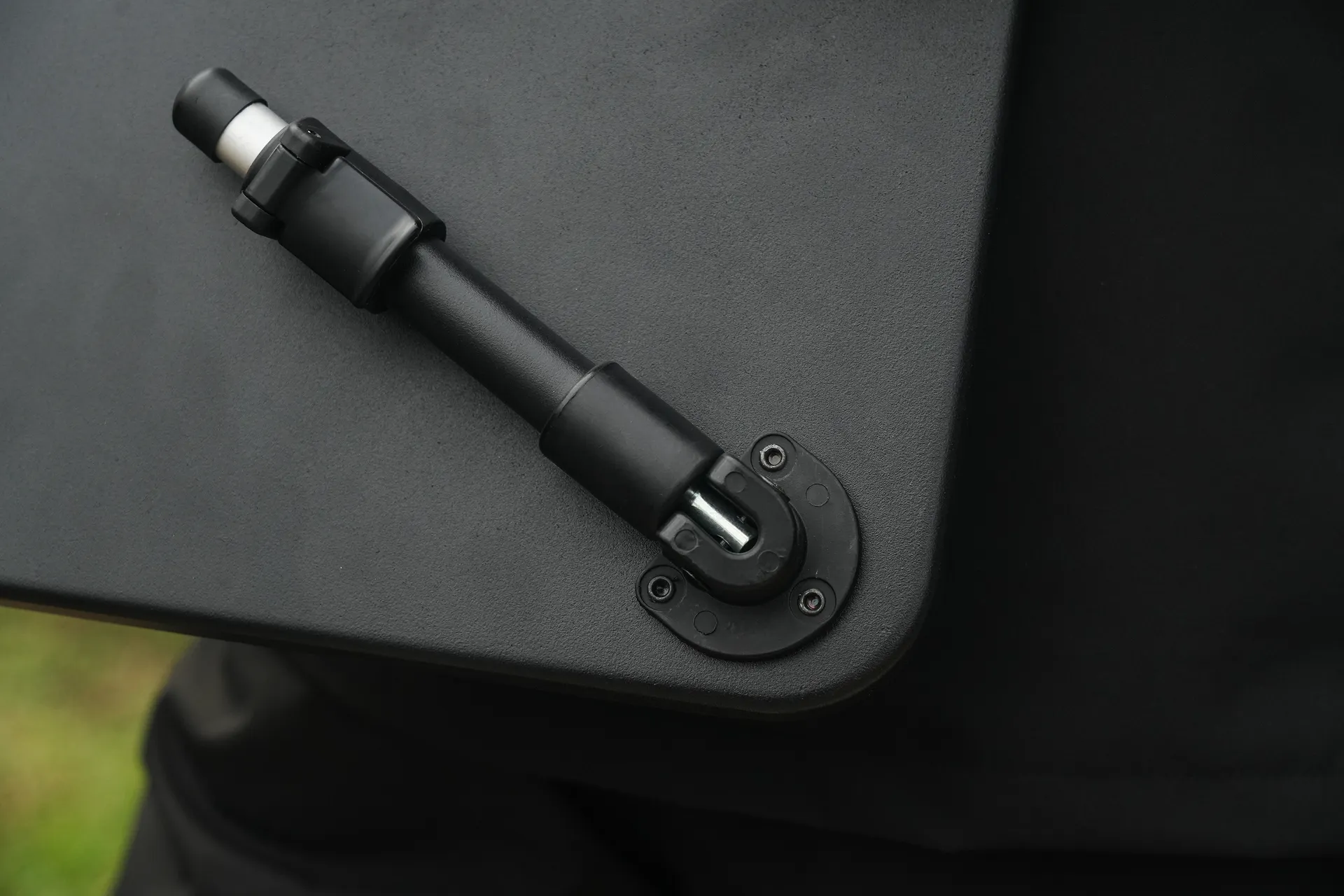 Black Cat Bivvy-Tisch 49.5cm 1100g Aluminium