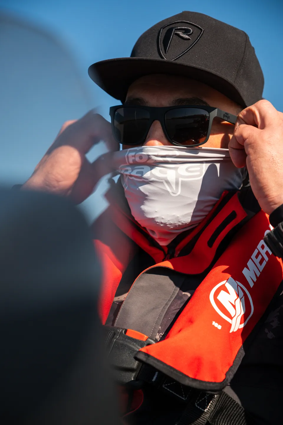 Fox Rage Light Grey Snood Clothes one size